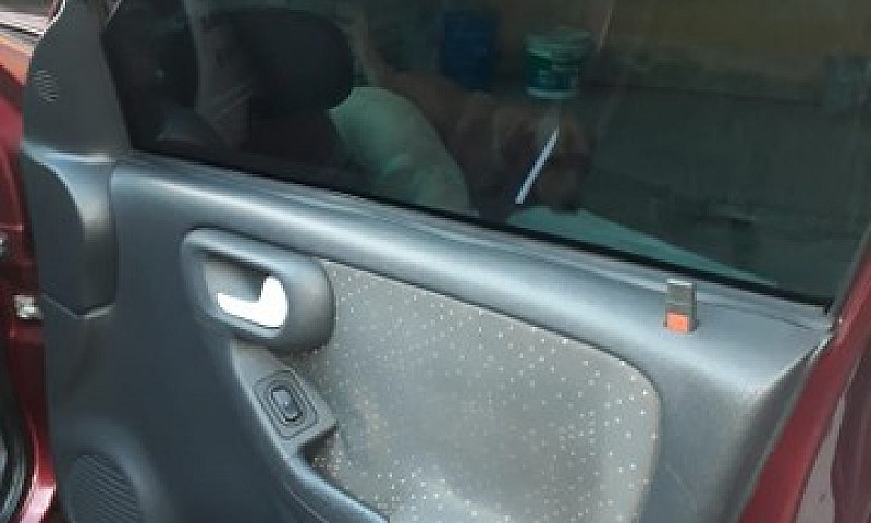 Carro Em Perfeito Es...