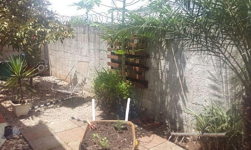 Casa Com 3 Quarto(S)...