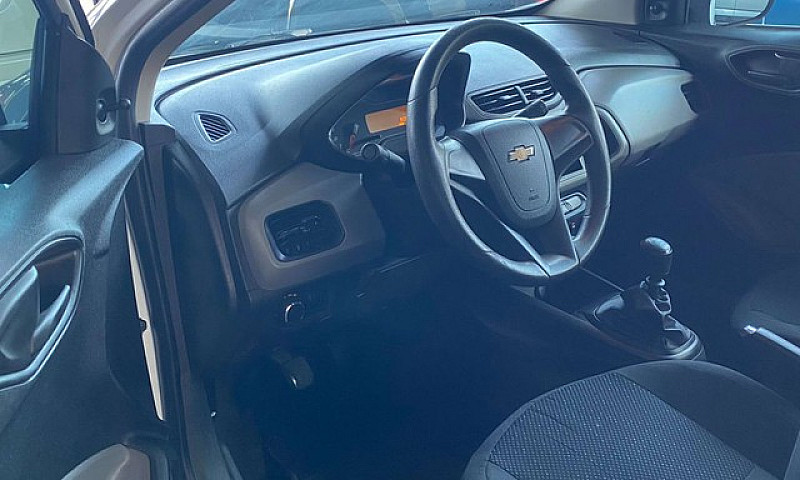 Chevrolet Onix Hatch...