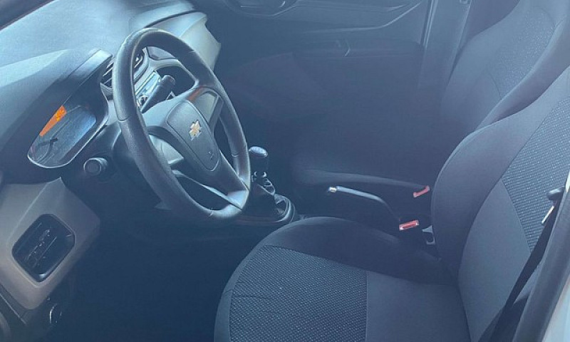 Chevrolet Onix Hatch...