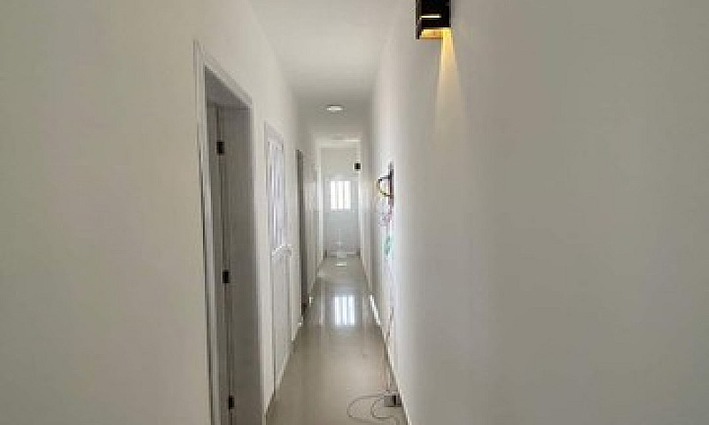 Ótima Casa A Venda N...