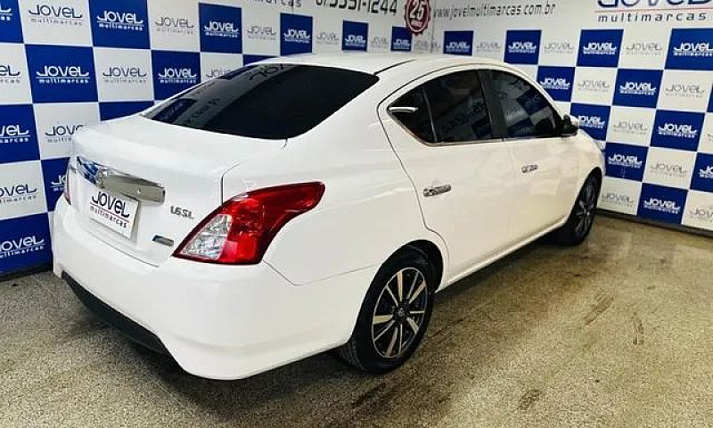 Nissan Versa 16Sl Cv...