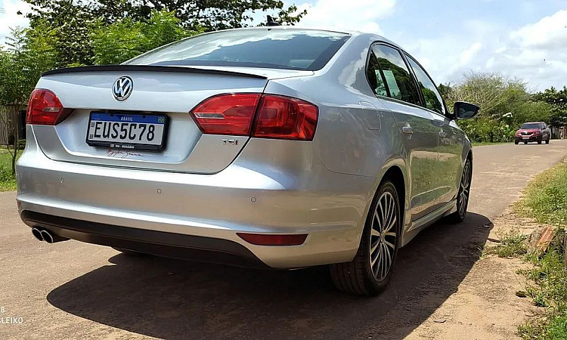 Volkswagen Jetta Hig...