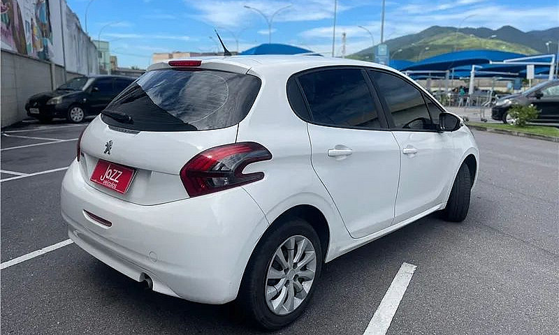 Peugeot 208 Active 1...