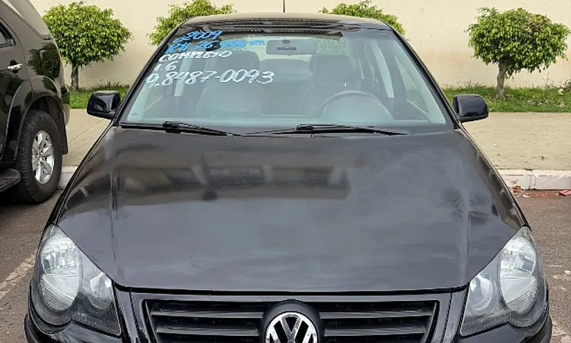 Volkswagen Polo Seda...