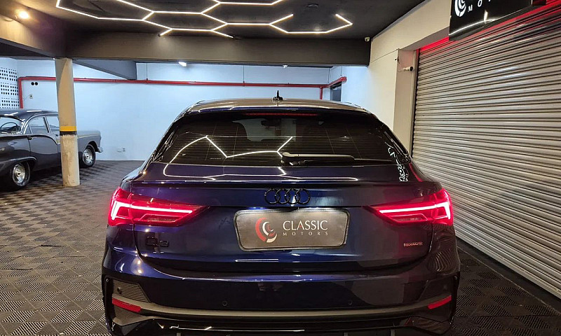 Audi Q3 Spb Perf.bla...