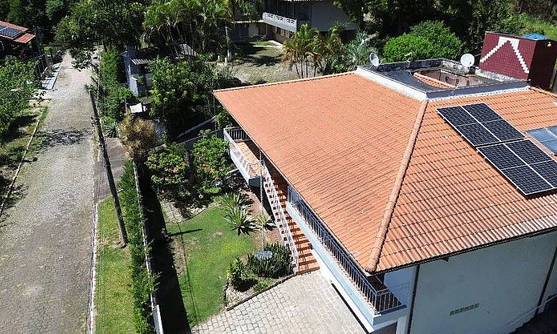 Casa Com Muito Espaç...