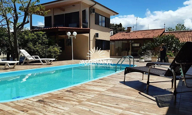 Casa 4 Dormitórios P...