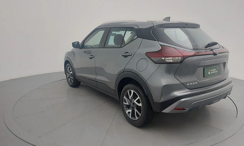 Nissan Kicks Sense 1...