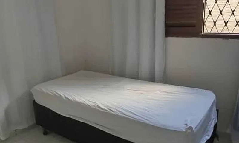 Alugo Quarto Em Casa...