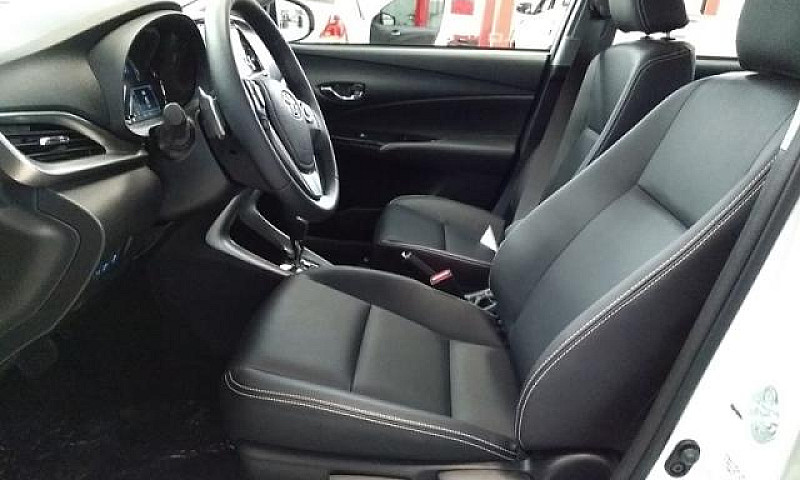 Toyota  Yaris 1.5 16...