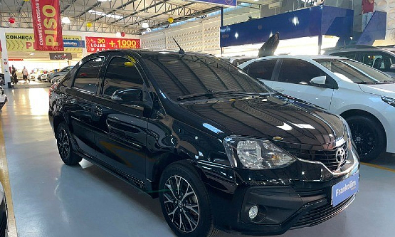 Toyota Etios Sedan P...