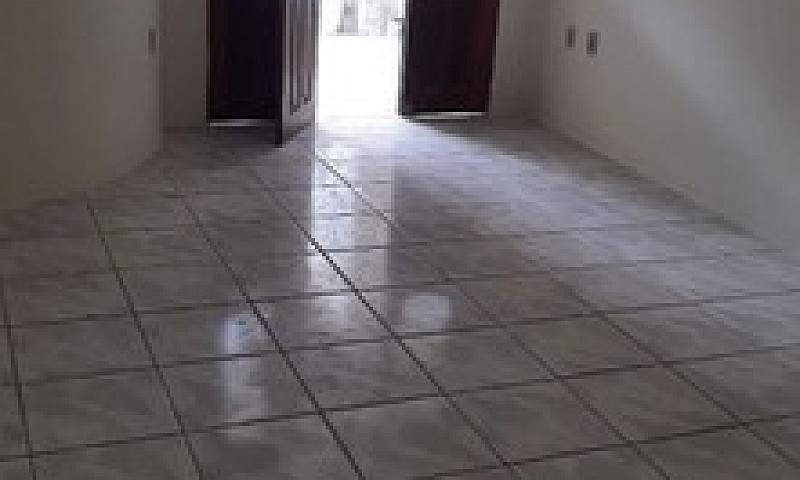 Aluga-Se Apartamento...