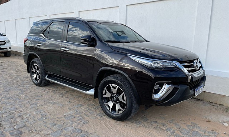 Toyota Sw4 Diamond 2...