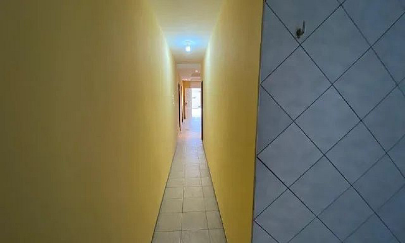 Ótima Casa 4 Quartos...