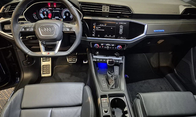 Audi Q3 Spb Perf.bla...