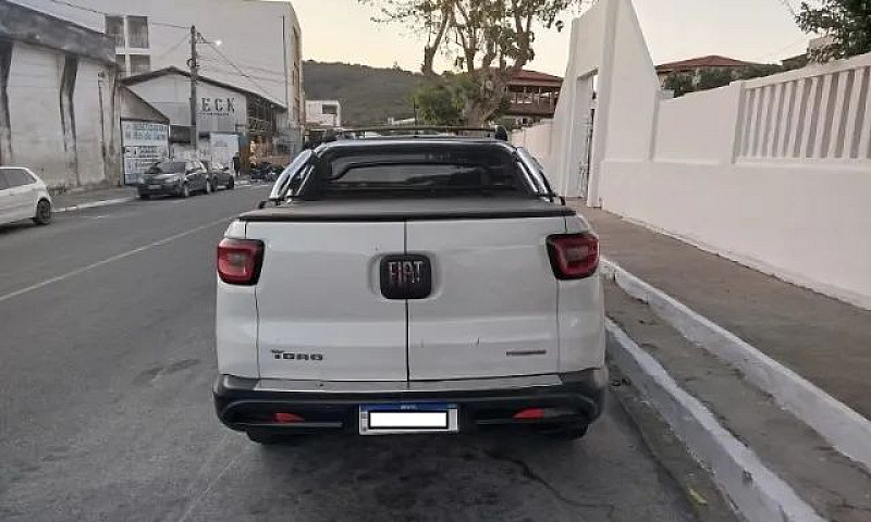 Fiat Toro Freedom 2....