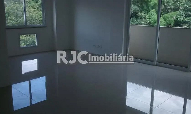 Apartamento De 81 Me...