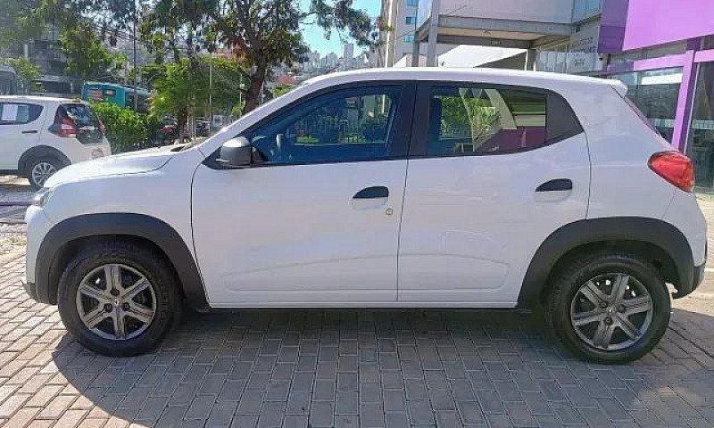 Renault Kwid Zen 1.0...
