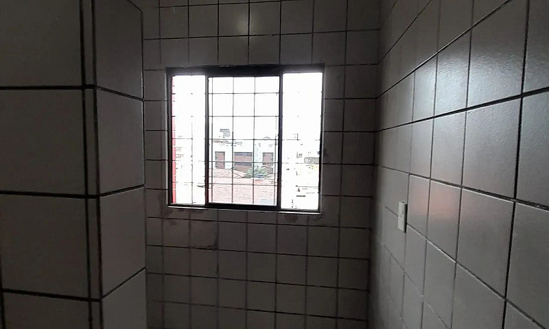 Quarto Disponível Em...
