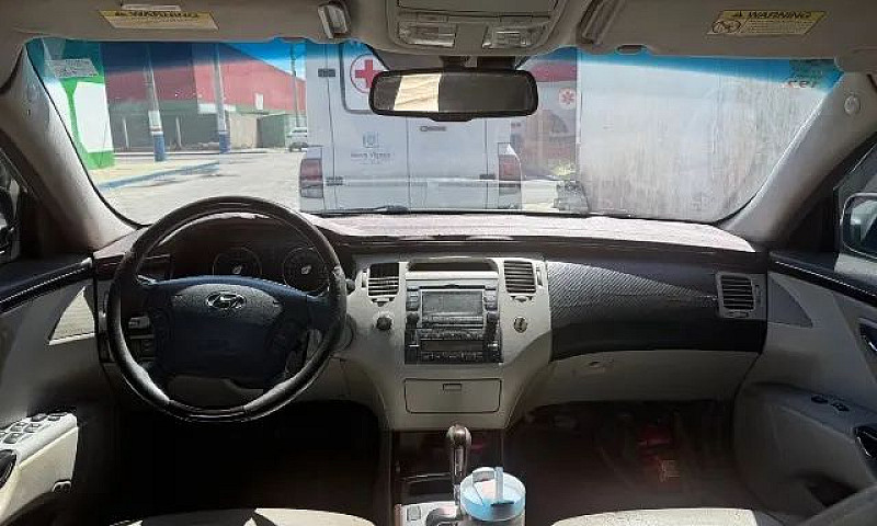 Hyundai Azera Gls 3....