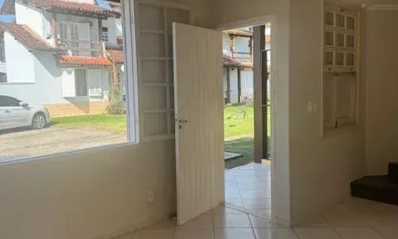 Casa De Condomínio P...