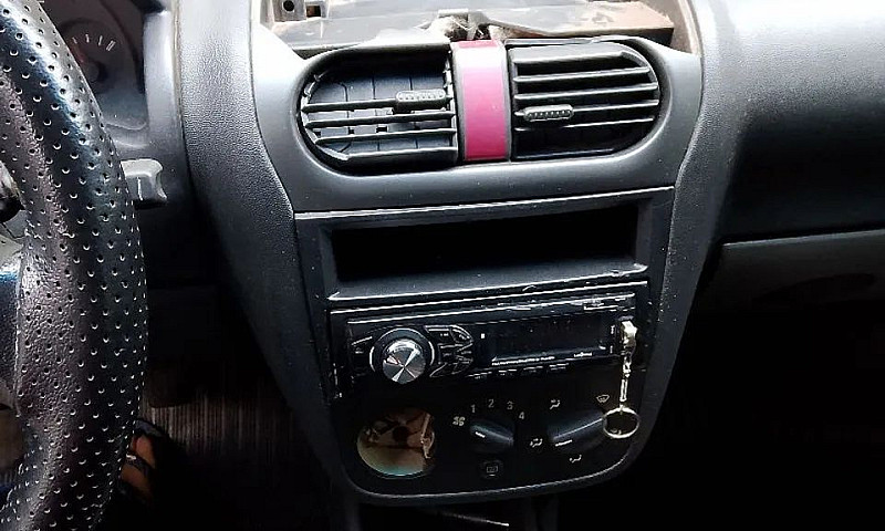 Chevrolet Corsa Hatc...