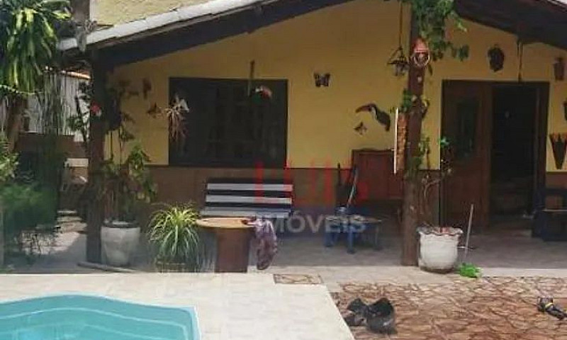 Casa Com 2 Dormitóri...