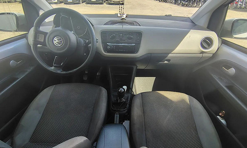 Volkswagen Up! Move ...