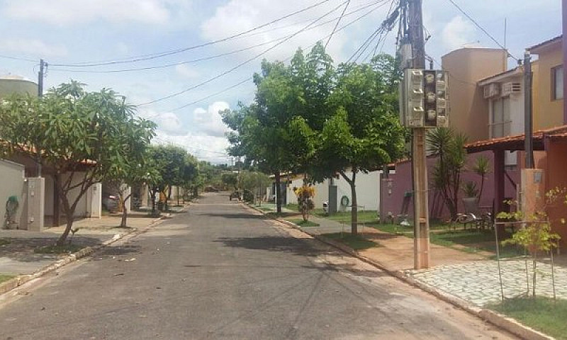 Casa Com 3 Quarto(S)...