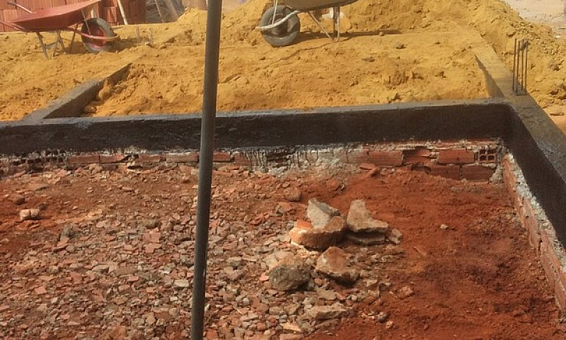 D Lana Construções E...