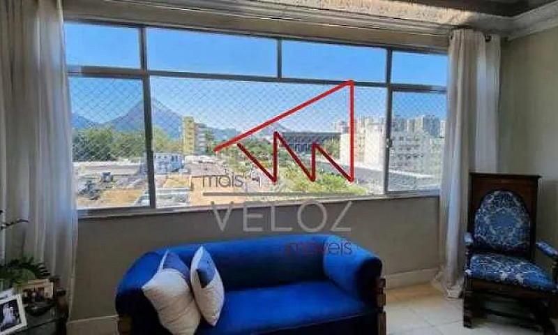 Apartamento-À Venda-...