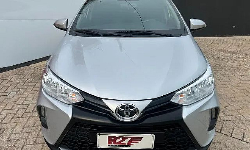 Toyota Yaris Xl Seda...