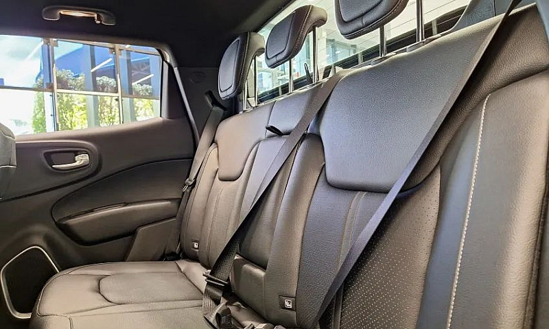 Fiat Toro Volcano 1....