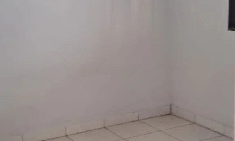 Alugo Casa 1Q Jardim...