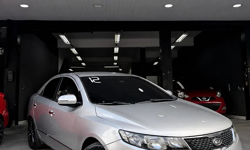 Kia Motors Cerato 1....