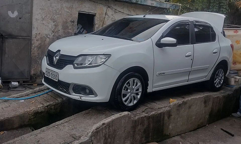 Renault Logan Expres...