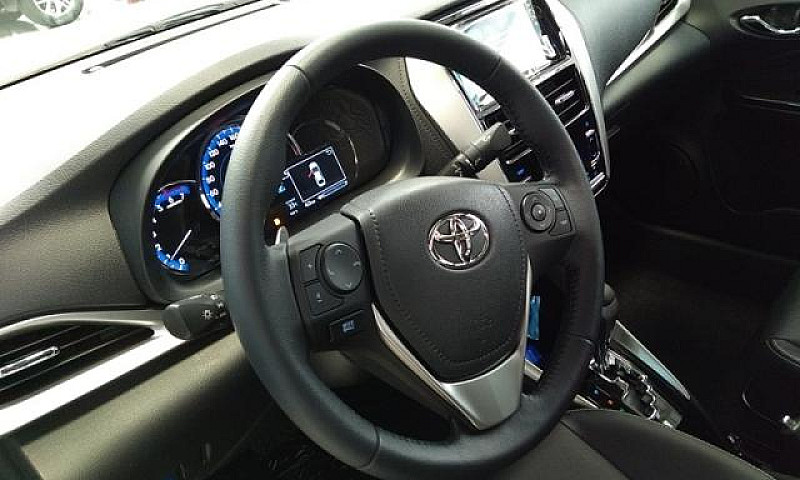 Toyota  Yaris 1.5 16...