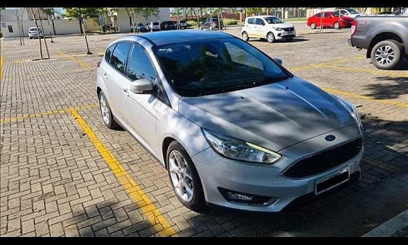 Ford Focus Hatch 2.0...