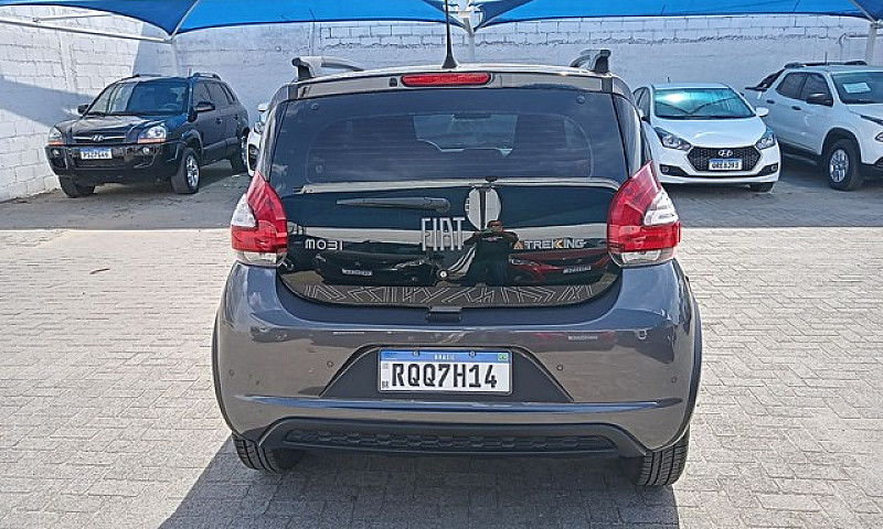 Fiat Mobi Trekking 1...