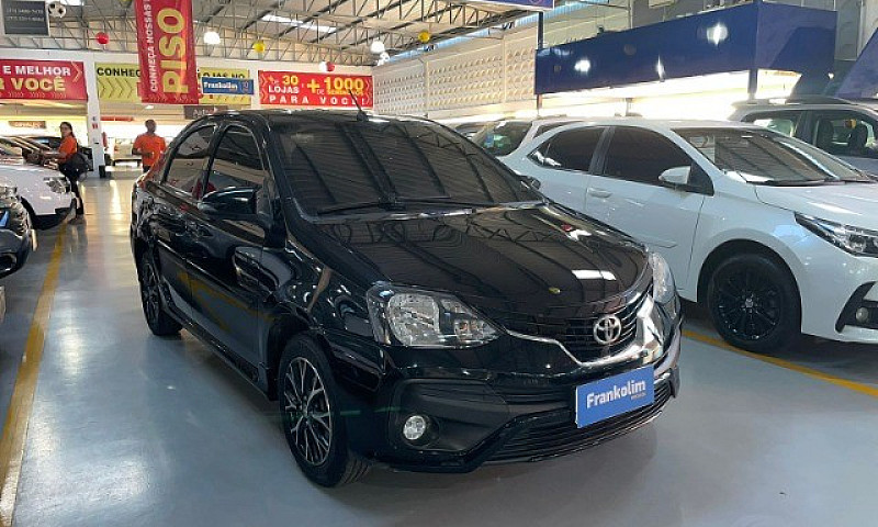 Toyota Etios Sedan P...