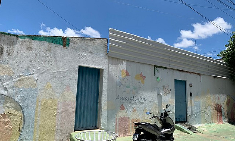 Casa Comercial...