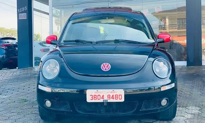 Volkswagen New Beetl...
