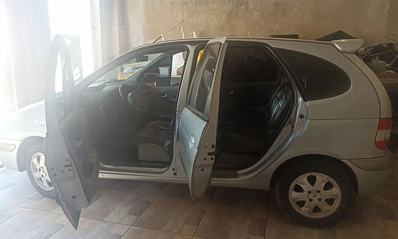 Renault Scenic Rxe/ ...