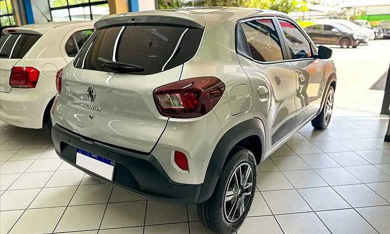 Renault Kwid Intense...