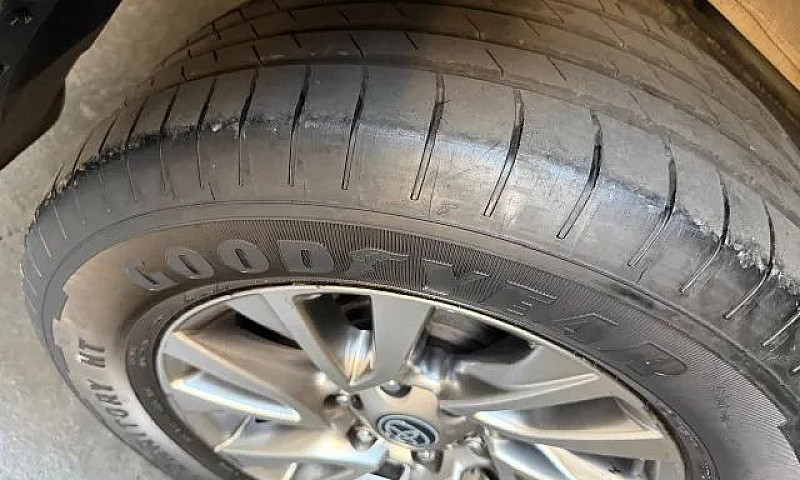 Toyota Hilux Sw4 Srx...