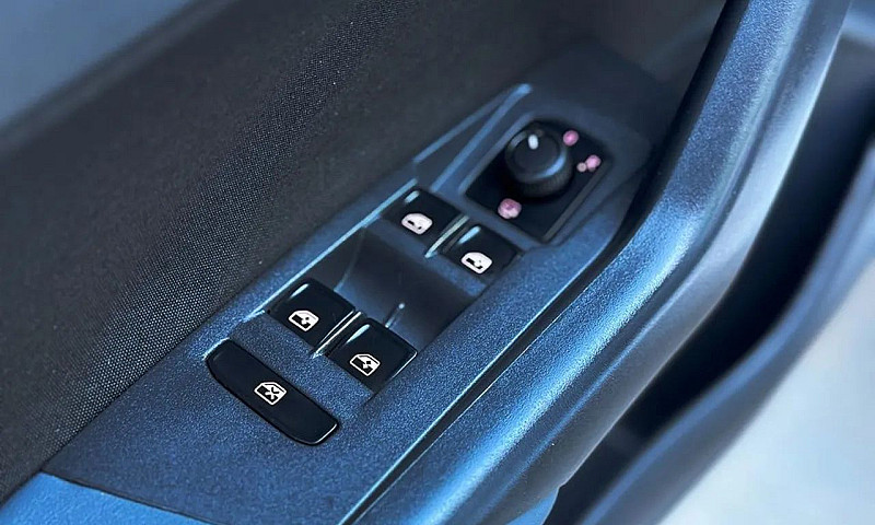 Volkswagen Nivus Hig...