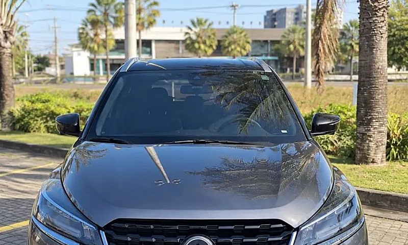 Nissan Kicks Exclusi...