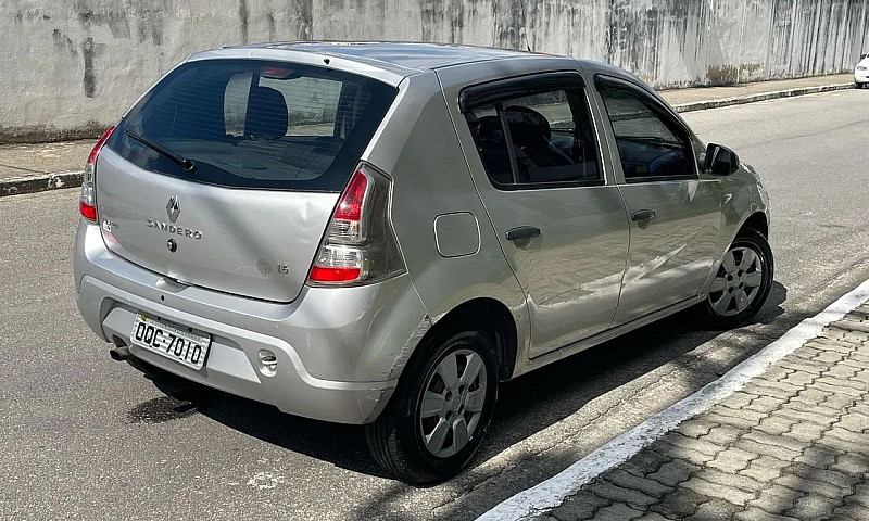 Sandero 1.6 Flex 201...