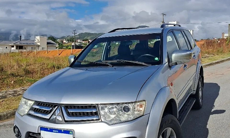 Mitsubishi Pajero 3....